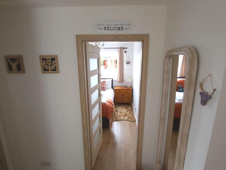 אינברנס Northlea-Scottish Style Cottage מראה חיצוני תמונה
